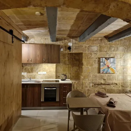 Holiday home Renovated 16th Century House In
