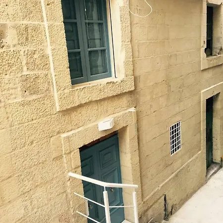 Renovated 16th Century House In