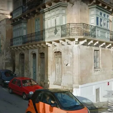 Renovated 16th Century House In